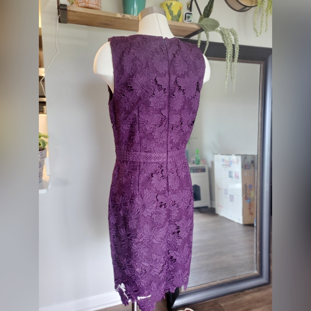 Dress - Picture 4 of 7